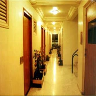 Hotel Aditya Rajkot Luaran gambar